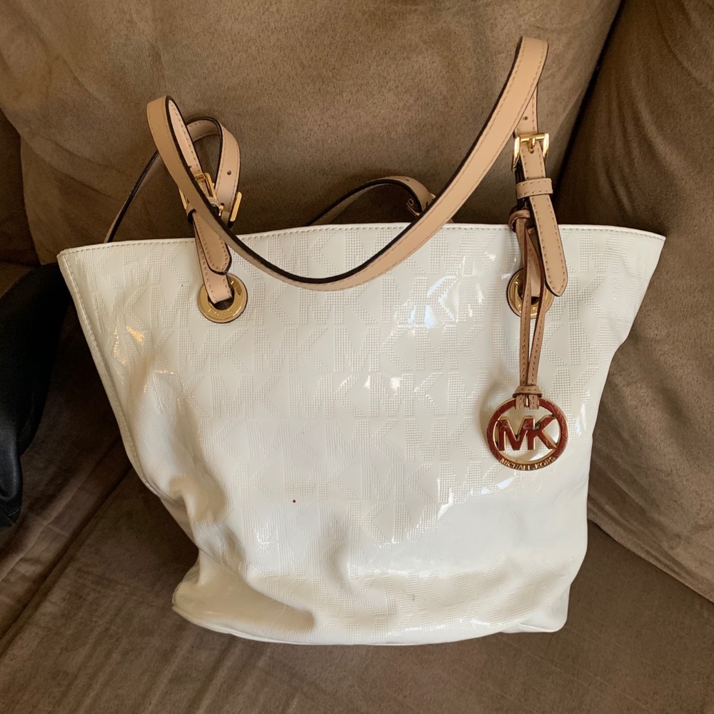 Michael Kors Jet Set Handbag